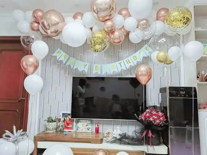上海气球布置  #家庭生日布置  饭店办不了派对家里办,绝对真爱了