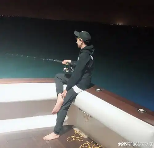 王源钓鱼 王源夜钓2