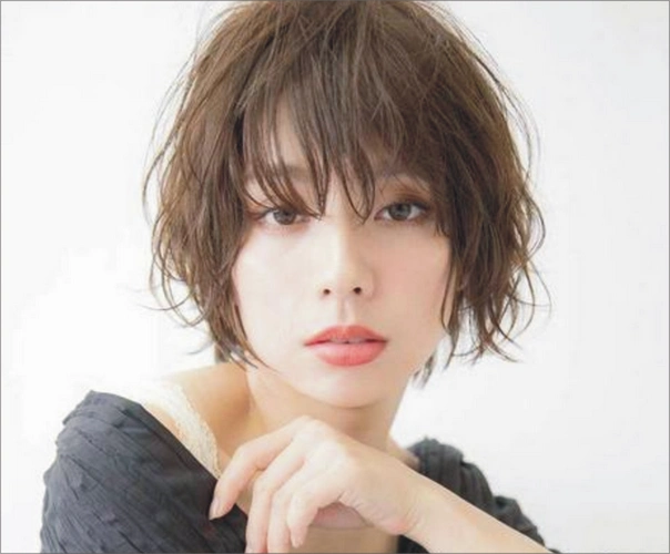 2,盘点最火的12款短发发型,精致优雅不失时尚,清爽干练时髦又减龄