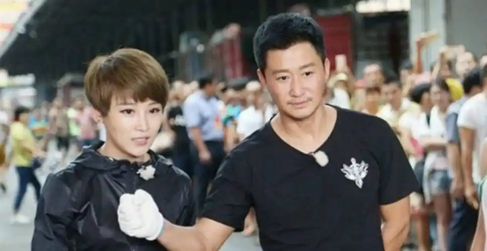 武术专业出身的吴京与谢楠生活中的小趣事_武打_什么_生涯