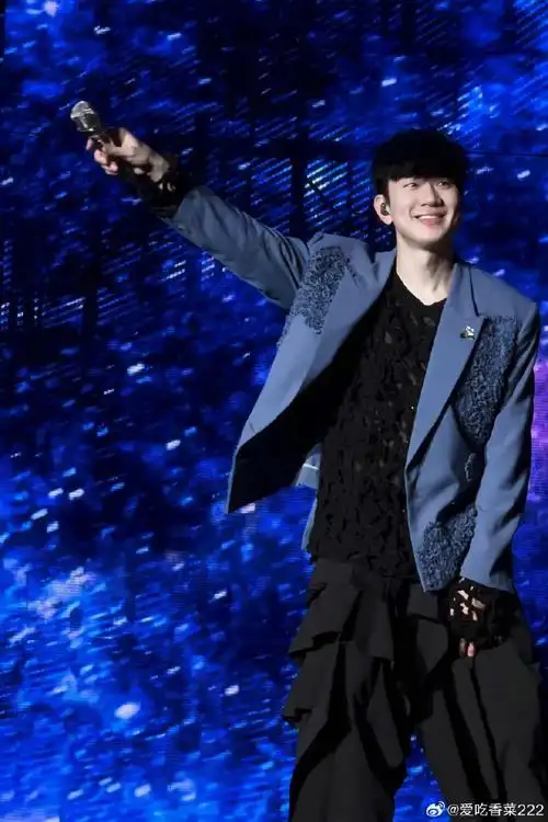 有天赋的美貌    林俊杰|240422|巡回演唱会壁纸合集    #林俊杰