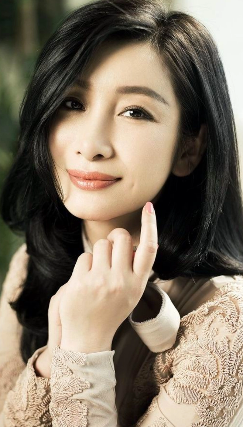 秦海璐唯美气质写真,这颜值太美了,你喜欢她吗