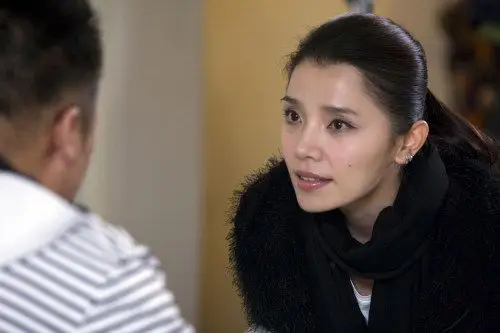 《幸福满满》开播 李佳璇演绎极品痴情女