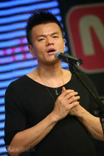 图文wondergirls北京歌会朴振英谈感言