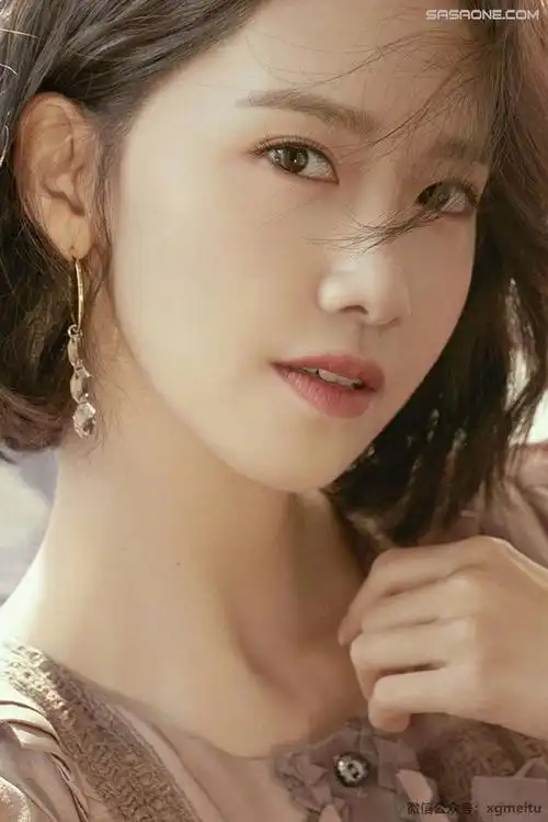 韩国最美的纯情女神林允儿甜美可爱到足以融冰化雪