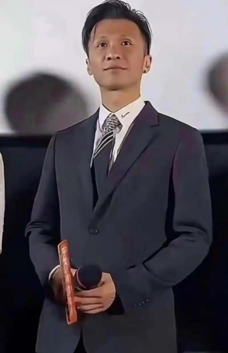 怎么感觉宋小宝变帅了,有点儿像薛之谦[笑哭]