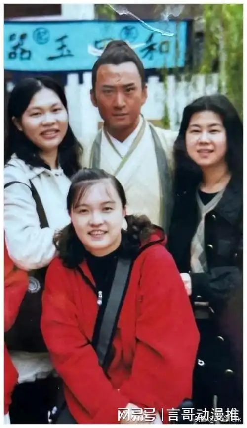 泪目!演员周杰悼念去世女粉丝:再见吴芝芬,谢谢你来看过我