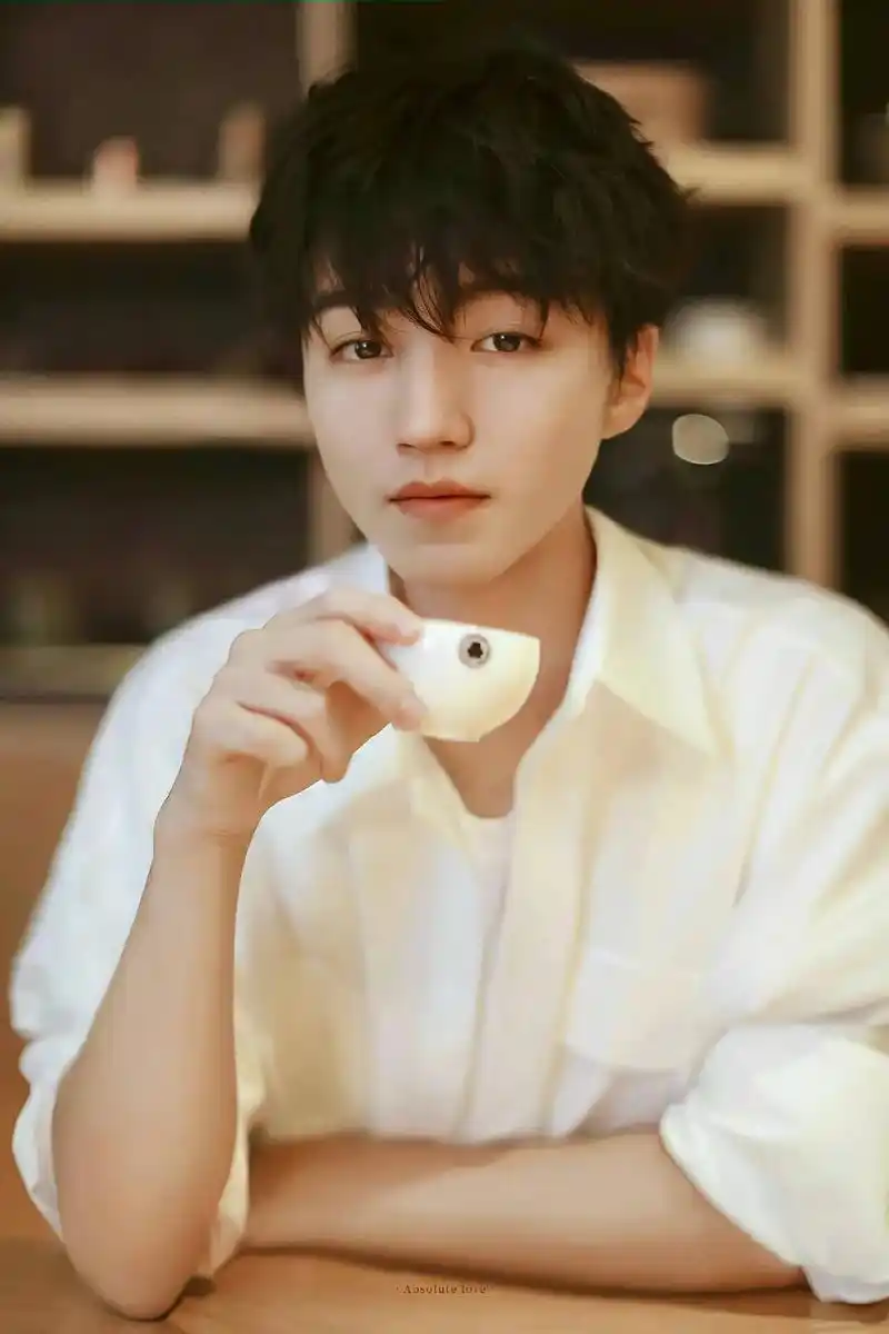 惊艳了我好久.#王俊凯让人心动的n个瞬间 #少年感 #王俊凯 - 抖音