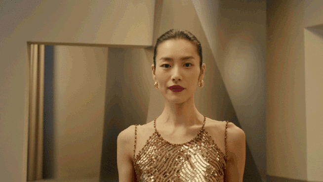 刘雯解锁新代言