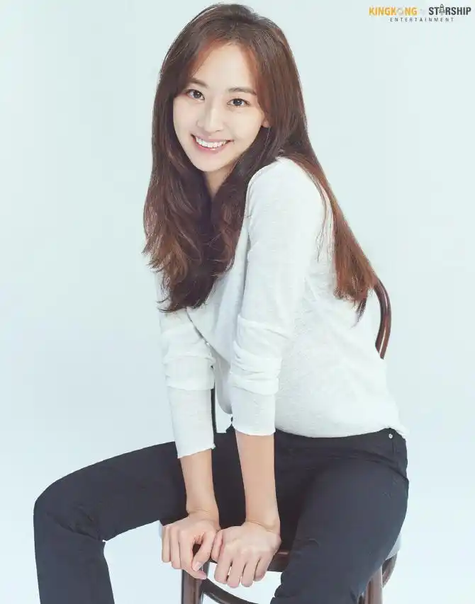 星闻sistar金多顺将签约金泰熙所属社storyjcompany