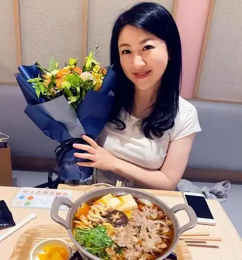 分离19年后,重返杨蕾与戴志诚的,夫妻境遇的巨大反差令人瞩目!