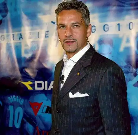 足坛球星西装照(1)