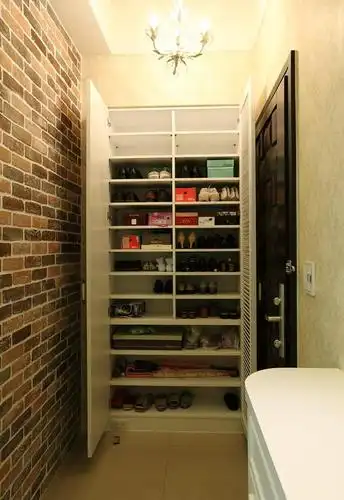 112㎡现代三居装修玄关鞋柜设计 换鞋凳 大户型现代轻奢风装修鞋柜