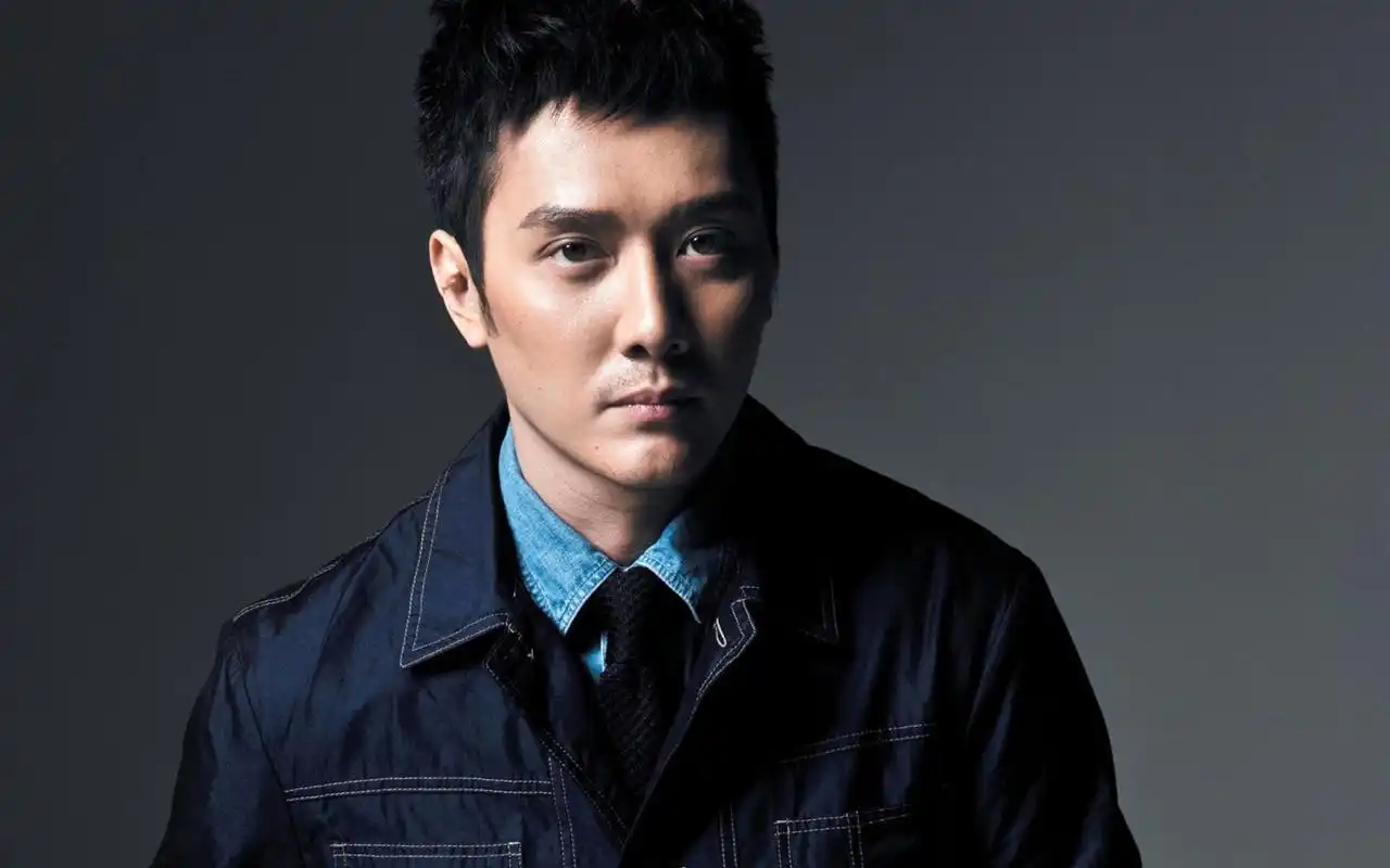 帅气型男后会无期男星冯绍峰高清写真桌面壁纸