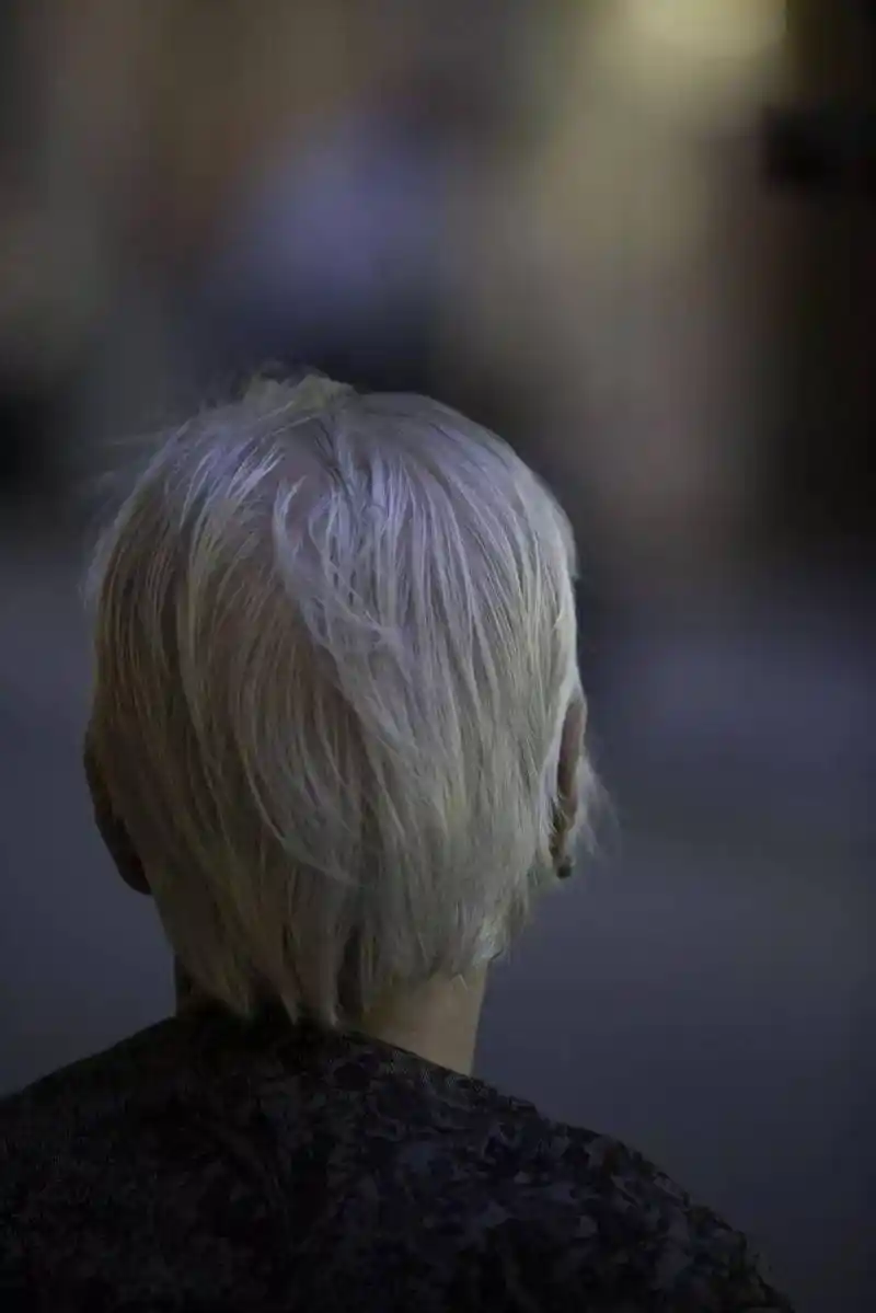 人生如秋白发也美