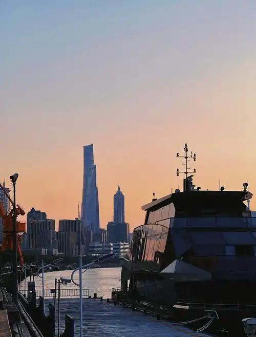 99城市里的黄昏美景——东岸