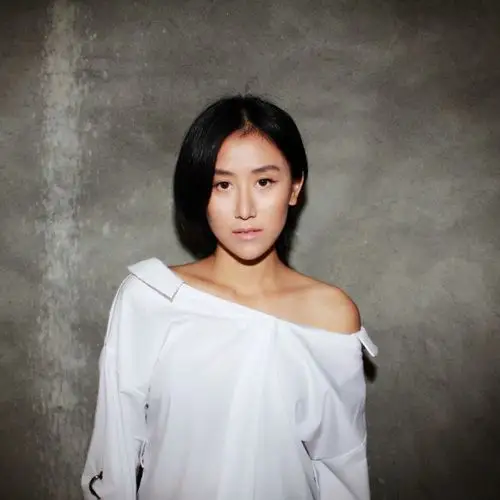 潘虹樾发《what is love》 流行歌手变独立音乐人