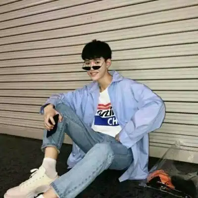 清新蓝色系男生头像