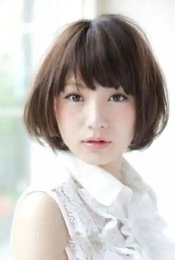 中长圆脸波波头型图片 适合圆脸型可爱的波波头_发型师姐