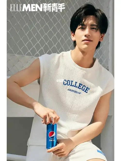 张凌赫ellemen新青年百事大片