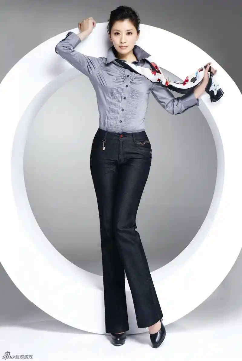 贾静雯代言网游亲手设计坐骑