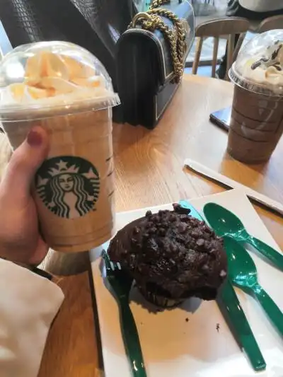 手 奶茶 手里拿