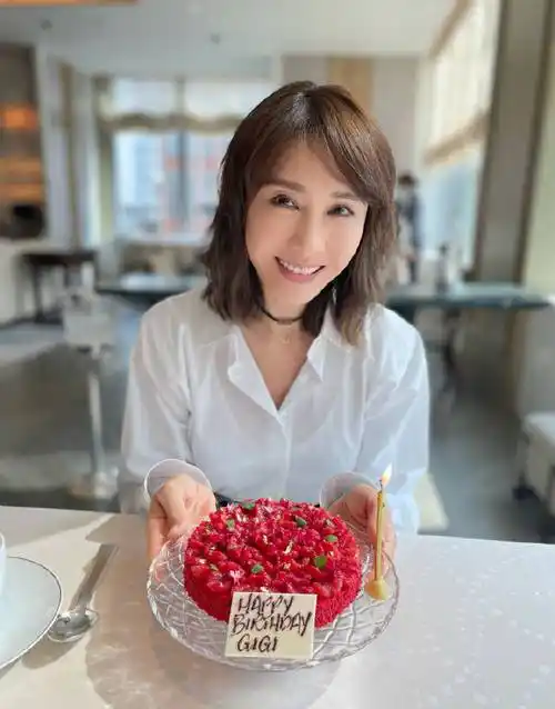 黎姿生日月不断收到蛋糕和祝福晒照感谢大家爱惜