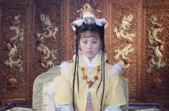 宁静曾经因为饰演电视剧《孝庄秘史》中的大玉儿红极一时,很多人都是