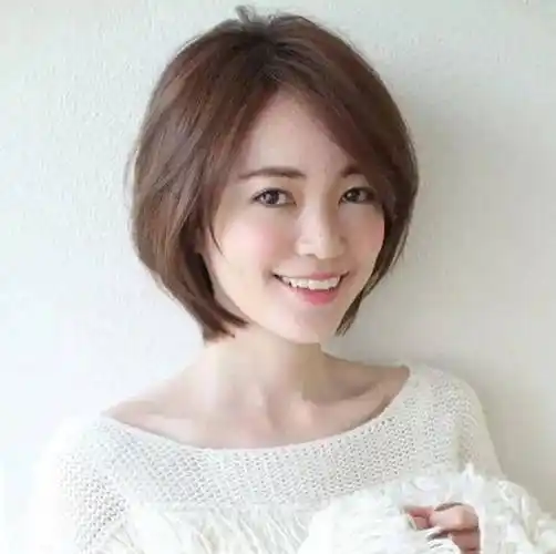 原创4050岁的圆脸中年女人适合留什么样的短发