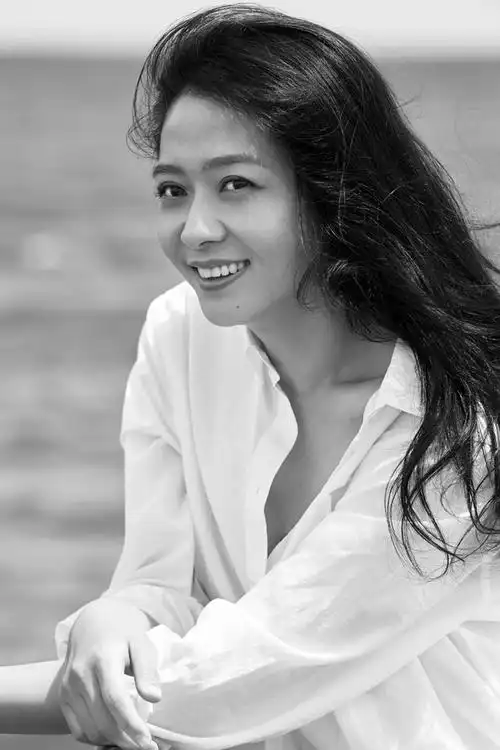 开心麻花贾金金曝海边写真 清新脱俗尽显灵动魅力