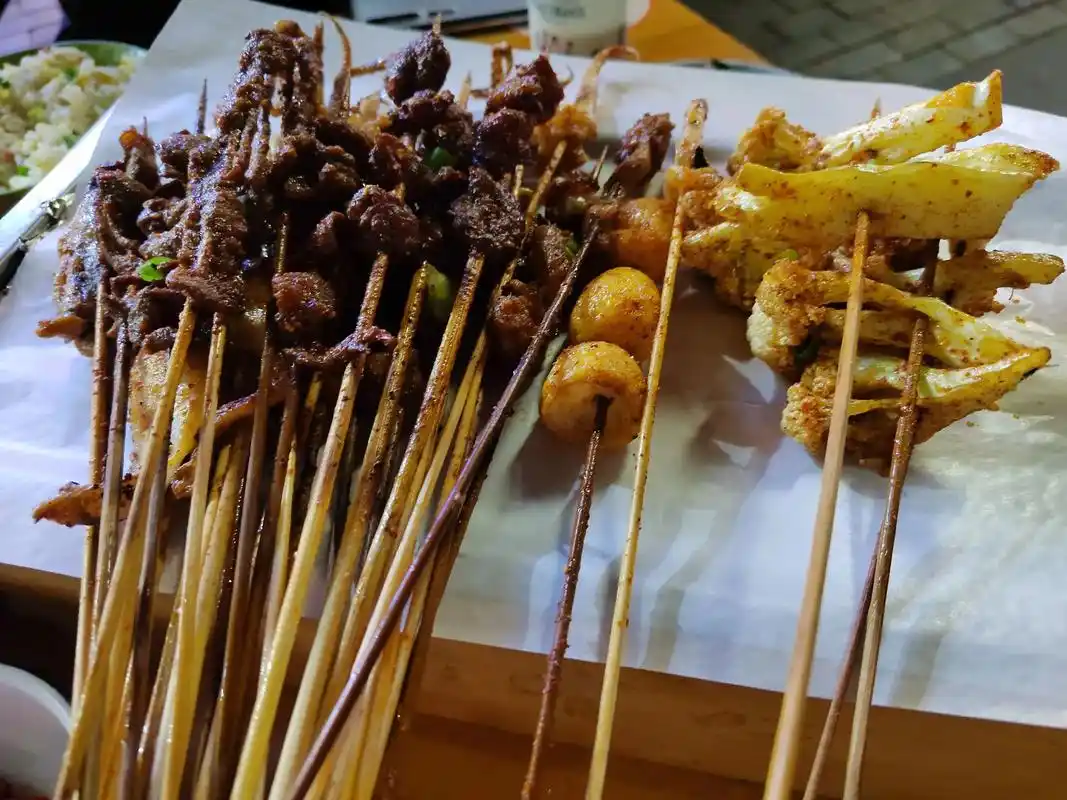 记录有折耳根的烧烤宴(呜呜)不通勤的周末,穿着睡衣出来做核酸 - 抖音