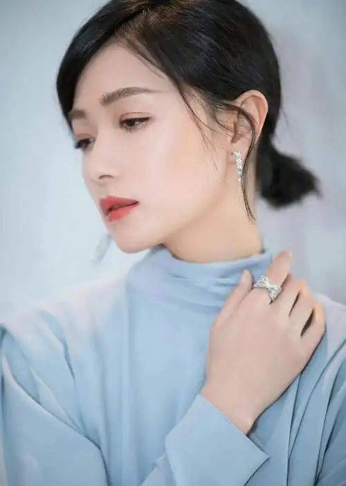 万茜676767高清写真精选