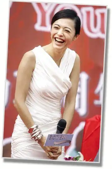 昨日来汉会影迷 姚晨:老凌越来越火不见得越来越好