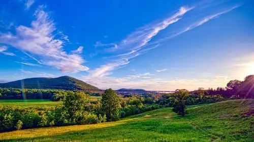 清新养眼蓝天白云风景桌面壁纸
