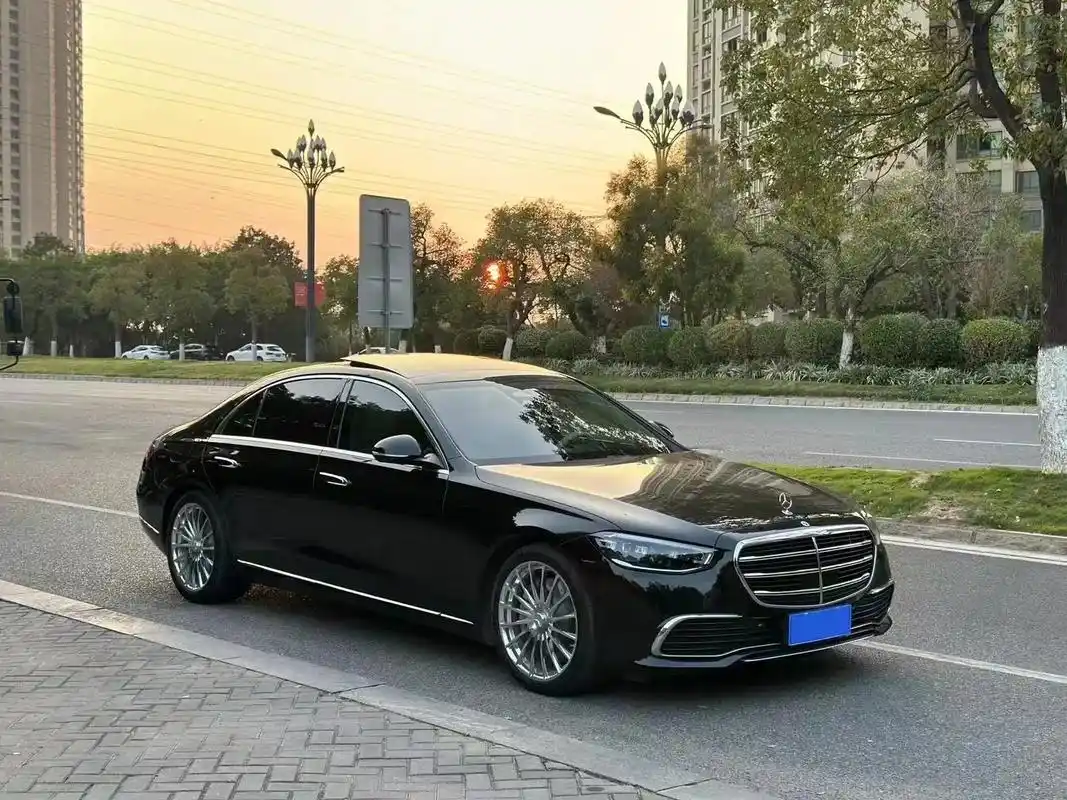 22年10月,奔驰s400l商务版,全车.22年10月,奔驰 - 抖音