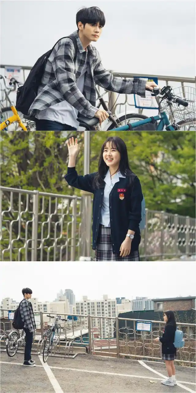 《十八岁的瞬间》邕圣佑x金香奇,扑通扑通的初见剧照公开