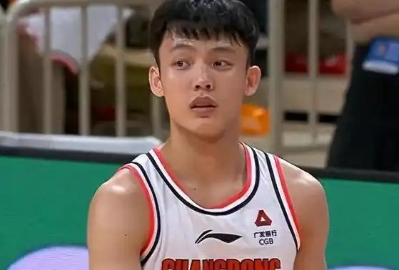 徐杰:身高不是篮球场上的唯一决定因素