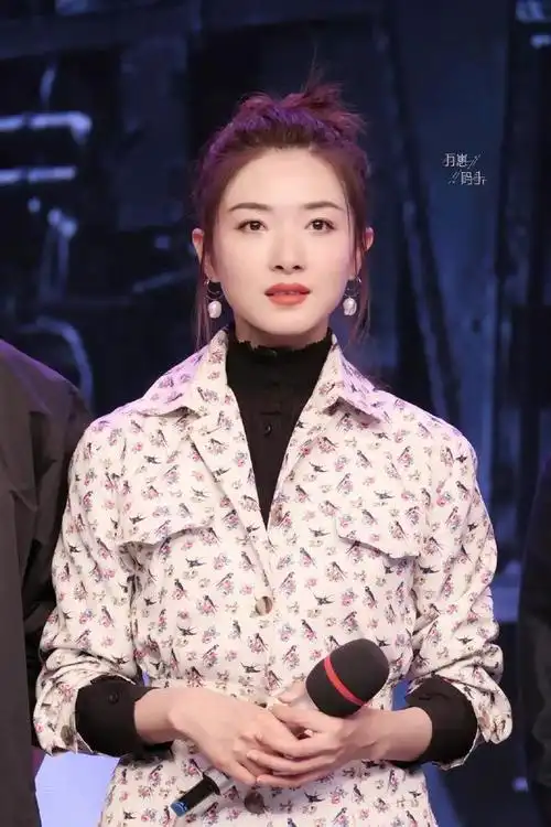 万茜个人简介和老公(从坚定不婚不育) 第17张