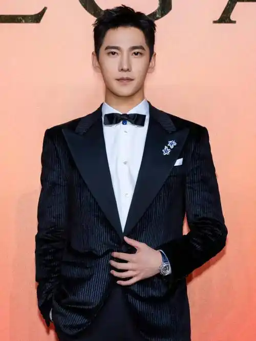 男明星杨洋时尚写真:风度翩翩,气宇不凡_杨洋_时尚_写真