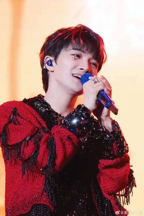 周深太湖湾音乐节##周深遇见生米的第十年