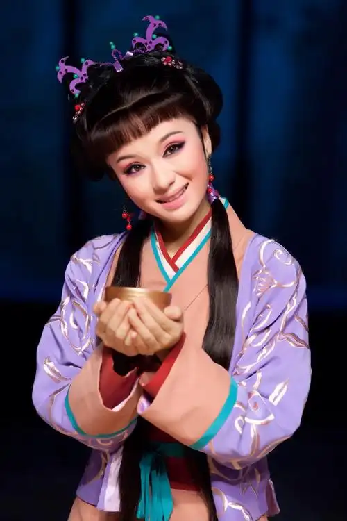 data-lemmaid="331690">越剧 /a>青年演员,杭州越剧院 a target="