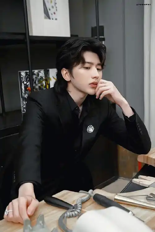 这么绝美的图我怎么就失忆了#蔡徐坤