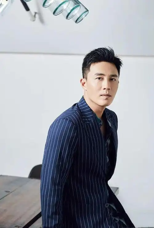 杜淳哭诉做演员没法陪孩子,想要赚钱还要休息多,恐怕难两全