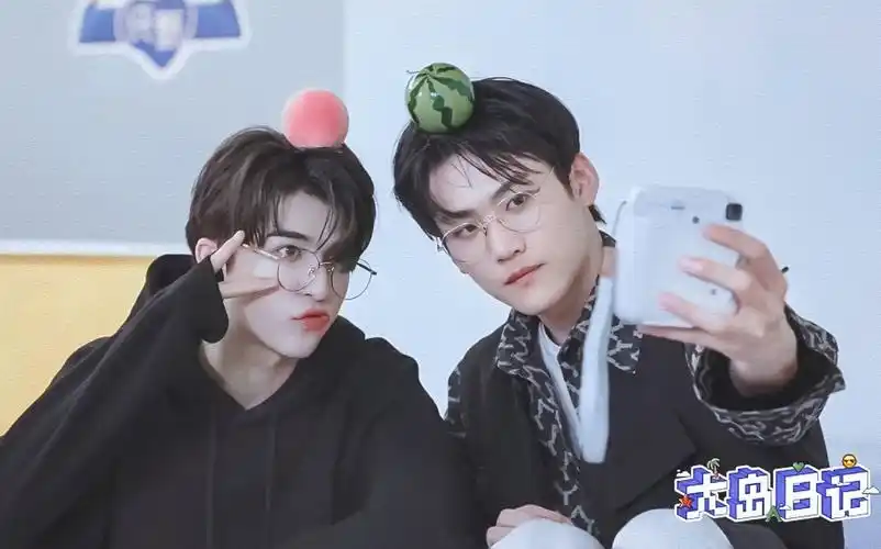 【双宇电台|周柯宇×尹浩宇】臭哥哥和臭弟弟的礼物交换