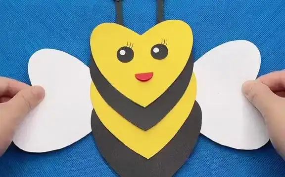 放假了做一只小蜜蜂吧,适合夏天的手工小蜜蜂卡纸手工制作