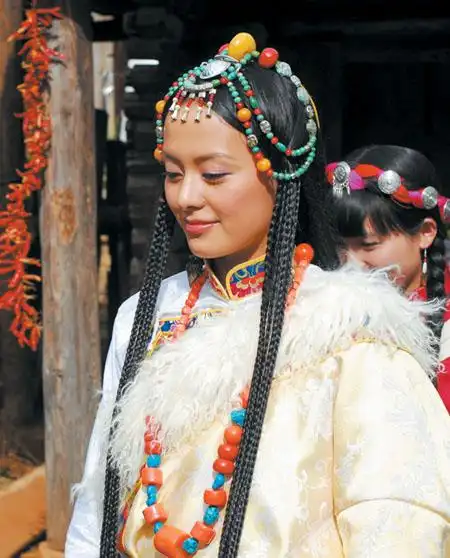 新剧《香格里拉》热拍 胡歌王力可演绎忠贞爱情