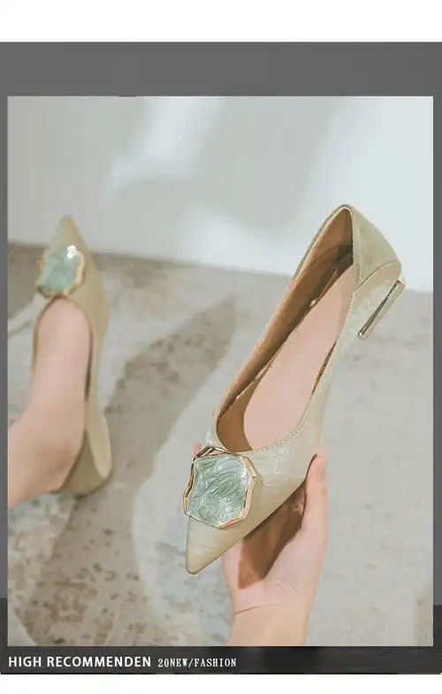 达芙妮尖头一脚蹬单鞋女低跟瓢鞋女2021春款百搭配裙子晚晚风温柔女鞋