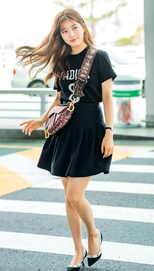 裴秀智久违现身机场国民初恋脸发福变大胖头