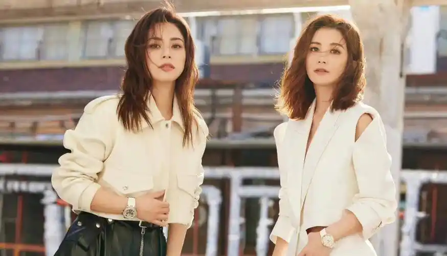 原创twins倪妮刘诗诗双生花大片颜值抗打举止亲昵令人神魂颠倒