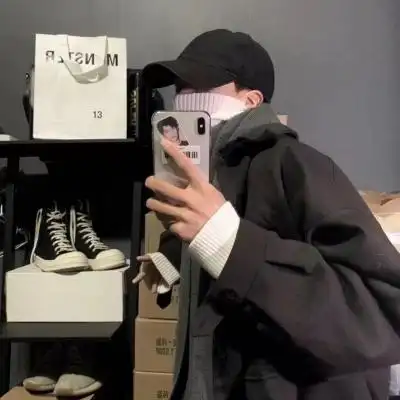 酷酷男头/ 当一个男孩子不爱你的_男生头像_我要个性网